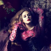 Adele: “25”, venduto oltre sette milioni di copie Adele: “25”, venduto oltre sette milioni di copie