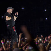 Vasco Modena Park: 5 schermi giganti si muoveranno sul palco! Vasco Modena Park: 5 schermi giganti si muoveranno sul palco!