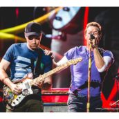 Coldplay a Milano, la meraviglia del pop e della gioia di vivere Coldplay a Milano, la meraviglia del pop e della gioia di vivere