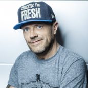 Max Pezzali: Ascolta “Duri da battere”, il nuovo singolo con Nek & Francesco Renga Max Pezzali: Ascolta “Duri da battere”, il nuovo singolo con Nek & Francesco Renga