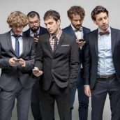 Lo Stato Sociale: Ascolta “Una vita in vacanza”, nuovo singolo in gara a Sanremo Lo Stato Sociale: Ascolta “Una vita in vacanza”, nuovo singolo in gara a Sanremo