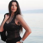 Luisa Corna: Ascolta “Col tempo imparerò”, il nuovo singolo Luisa Corna: Ascolta “Col tempo imparerò”, il nuovo singolo