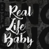 Scene Writers & Cookin’ On 3 Burners: E’ uscito “Real Life Baby”, il nuovo singolo. Ascoltalo Scene Writers & Cookin’ On 3 Burners: E’ uscito “Real Life Baby”, il nuovo singolo. Ascoltalo