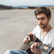 Alvaro Soler: E’ uscito “La Cintura”, il nuovo singolo disponibile su Radio Ufita Alvaro Soler: E’ uscito “La Cintura”, il nuovo singolo disponibile su Radio Ufita