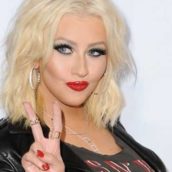 Christina Aguilera: E’ uscito “Fall in Line”, singolo ritorno feat. Demi Lovato Christina Aguilera: E’ uscito “Fall in Line”, singolo ritorno feat. Demi Lovato
