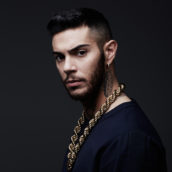 Emis Killa, un ritorno da vero Supereroe tra album e concerti Emis Killa, un ritorno da vero Supereroe tra album e concerti