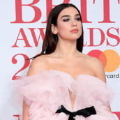 DUA LIPA: DUETTO CON UN GRANDE CANTANTE ITALIANO DUA LIPA: DUETTO CON UN GRANDE CANTANTE ITALIANO