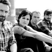 Dolores O’Riordan, deceduta in seguito ad annegamento Dolores O’Riordan, deceduta in seguito ad annegamento