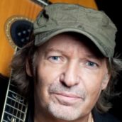 VASCO ROSSI DIFENDE SUO FIGLIO DAVIDE ACCUSATO DI LESIONI O OMISSIONE DI SOCCORSO VASCO ROSSI DIFENDE SUO FIGLIO DAVIDE ACCUSATO DI LESIONI O OMISSIONE DI SOCCORSO