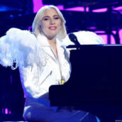 LADY GAGA CANCELLERÀ IL BRANO “DO WHAT U WANT” LADY GAGA CANCELLERÀ IL BRANO “DO WHAT U WANT”
