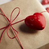 SAN VALENTINO,LE ROSE NON BASTANO PIU’ SAN VALENTINO,LE ROSE NON BASTANO PIU’