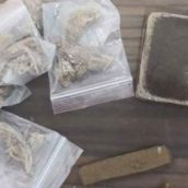 Droga sul Tricolle, domiciliari per due ventenni Droga sul Tricolle, domiciliari per due ventenni