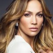 Jennifer Lopez: “Vorrei trasferirmi in un paesino in Italia…” Jennifer Lopez: “Vorrei trasferirmi in un paesino in Italia…”