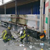 Montemiletto, incendio di un autotreno Montemiletto, incendio di un autotreno