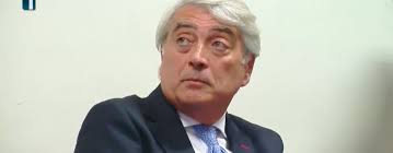Dispositivi individuali di sicurezza per le zone rosse di Ariano Irpino e Lauro, la Provincia distribuisce i kit per le persone a contatto con il pubblico Dispositivi individuali di sicurezza per le zone rosse di Ariano Irpino e Lauro, la Provincia distribuisce i kit per le persone a contatto con il pubblico