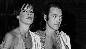 Viola Valentino, lancia un appello all’ex Riccardo Fogli: «Torniamo insieme come Al Bano e Romina» Viola Valentino, lancia un appello all’ex Riccardo Fogli: «Torniamo insieme come Al Bano e Romina»