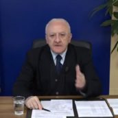 Vincenzo de Luca: “Ad Ariano Irpino situazione difficile ma credo che L’Asl abbia lavorato bene” Vincenzo de Luca: “Ad Ariano Irpino situazione difficile ma credo che L’Asl abbia lavorato bene”