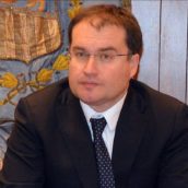 Luigi Famiglietti,ai microfoni di Radio Ufita: “C’è grande confusione nel rapporto tra Stato e Regioni, occorrerà rivedere la Costituzione”
