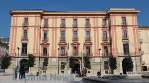 “Sistema Irpinia”, incontro a Palazzo Caracciolo con i Comuni sede dei Distretti e nuovo logo “Sistema Irpinia”, incontro a Palazzo Caracciolo con i Comuni sede dei Distretti e nuovo logo