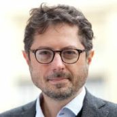 Francesco Borrelli a Radio Ufita:”Temo che la camorra possa prendere in mano le attività di ricostruzione” Francesco Borrelli a Radio Ufita:”Temo che la camorra possa prendere in mano le attività di ricostruzione”