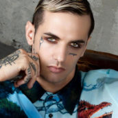 Achille Lauro rinvia il tour a ottobre 2021 Achille Lauro rinvia il tour a ottobre 2021
