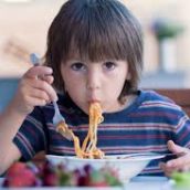 Mangiare pasta fa bene e fa anche dimagrire, parola degli esperti Mangiare pasta fa bene e fa anche dimagrire, parola degli esperti