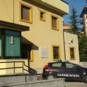 Rubano costosi capi di abbigliamento: madre e figlia denunciate dai Carabinieri Rubano costosi capi di abbigliamento: madre e figlia denunciate dai Carabinieri