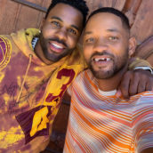 Jason Derulo rompe i denti a Will Smith con una mazza da golf: il video diventa virale Jason Derulo rompe i denti a Will Smith con una mazza da golf: il video diventa virale