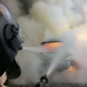 Incendio a San Tommaso: in fiamme rosticceria ambulante Incendio a San Tommaso: in fiamme rosticceria ambulante