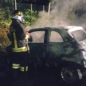 Auto in fiamme nella notte a San Potito Ultra Auto in fiamme nella notte a San Potito Ultra