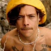 Costiera Amalfitana set del video di Harry Styles “Golden” Costiera Amalfitana set del video di Harry Styles “Golden”
