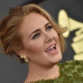 Adele ha (ufficialmente) annunciato il suo ritorno sulle scene Adele ha (ufficialmente) annunciato il suo ritorno sulle scene