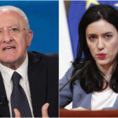 Il Ministro dell’Istruzione Azzolina attacca De Luca: «Decisione sbagliata e gravissima» Il Ministro dell’Istruzione Azzolina attacca De Luca: «Decisione sbagliata e gravissima»