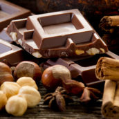 Cioccolato: tra 18 anni potrebbe diventare un bene di lusso Cioccolato: tra 18 anni potrebbe diventare un bene di lusso