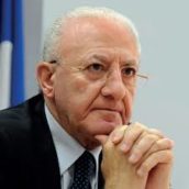 Covid in Campania, scuole chiuse fino al 30 ottobre Covid in Campania, scuole chiuse fino al 30 ottobre
