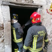 VIDEO/Paura a Mercogliano: incendio in un scantinato VIDEO/Paura a Mercogliano: incendio in un scantinato
