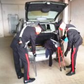 Intercettata e braccata banda di rapinatori: Carabinieri aiutati dai cittadini Intercettata e braccata banda di rapinatori: Carabinieri aiutati dai cittadini