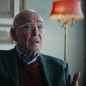 Il governo tedesco lancia uno spot geniale contro il Covid-19 Il governo tedesco lancia uno spot geniale contro il Covid-19