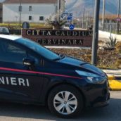 Valle Caudina, continuava a stalkerare i suoi genitori nonostante fosse agli arresti domiciliari: 40enne in carcere Valle Caudina, continuava a stalkerare i suoi genitori nonostante fosse agli arresti domiciliari: 40enne in carcere