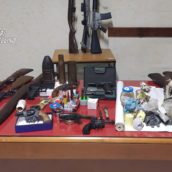 Esplosivi e armi clandestine sequestrate dai Carabinieri nel serinese Esplosivi e armi clandestine sequestrate dai Carabinieri nel serinese