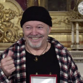 Vasco Rossi premiato a Bologna: “Una città che mi ha accolto e che mi ha adottato” Vasco Rossi premiato a Bologna: “Una città che mi ha accolto e che mi ha adottato”