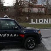 Lioni, in giro con un coltello a serramanico: ventenne denunciato dai Carabinieri