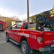 Aiello Del Sabato, auto in fiamme: intervento dei caschi rossi