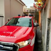 Sperone, incendio in un’abitazione: nessuna conseguenza per la donna presente all’interno