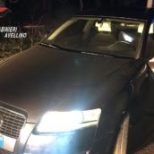 Montemarano, inseguimento nella notte dei Carabinieri: ladri abbandonano auto e refurtiva