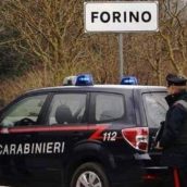 Forino, tentato furto al deposito giudiziario: denunciati due casertani Forino, tentato furto al deposito giudiziario: denunciati due casertani