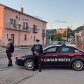 Montesarchio, rubava su auto in sosta: arrestato dai Carabinieri Montesarchio, rubava su auto in sosta: arrestato dai Carabinieri