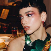 Grammy Awards 2021, svelati i performer che si esibiranno il 14 marzo Grammy Awards 2021, svelati i performer che si esibiranno il 14 marzo