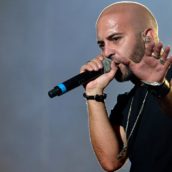 Giuliano Sangiorgi canta Dante per gli studenti del liceo Giuliano Sangiorgi canta Dante per gli studenti del liceo
