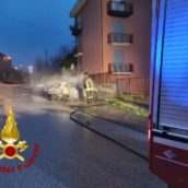 Atripalda, auto in fiamme: nessun ferito